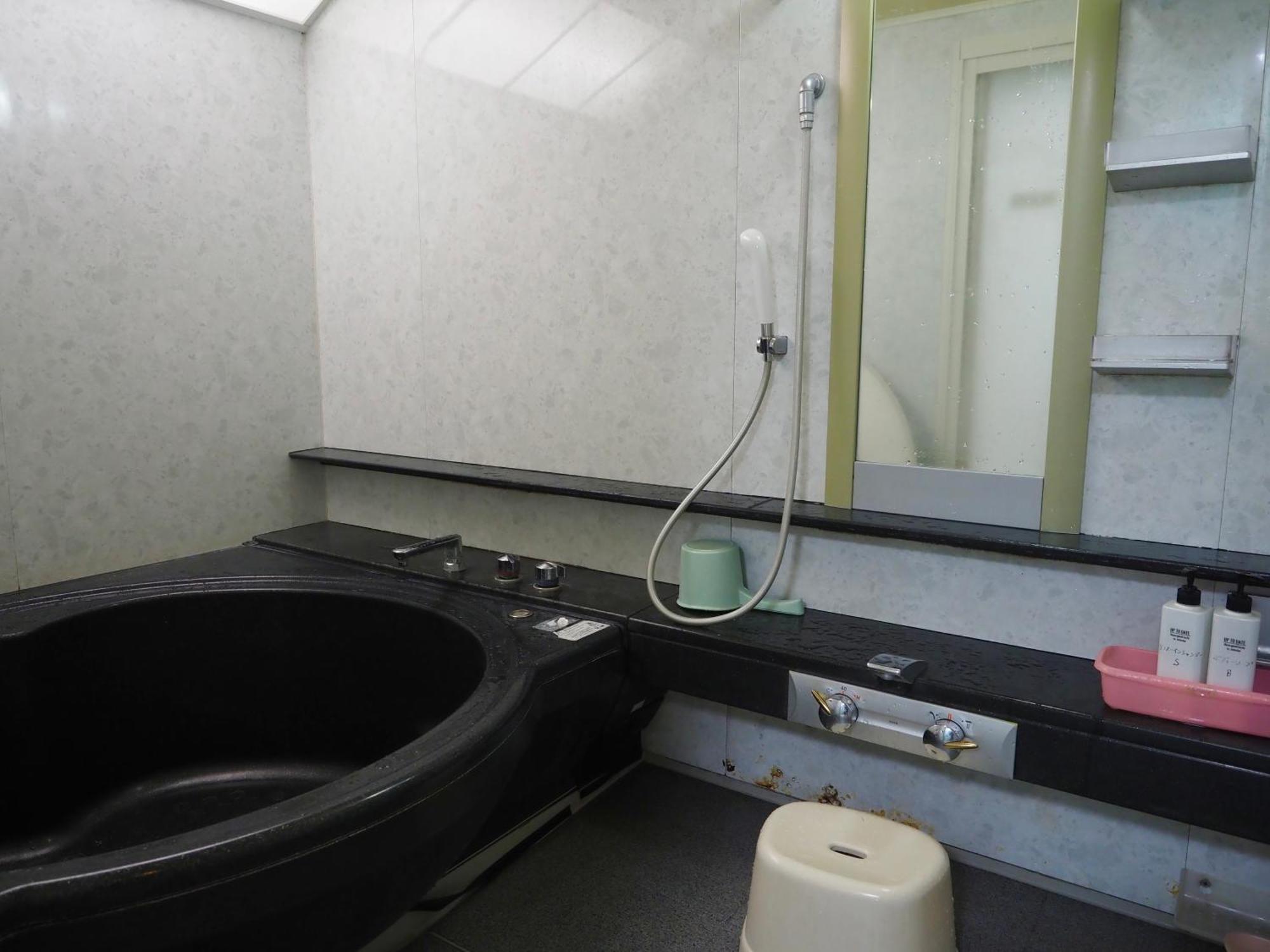 Capsule Hotel Block Room Tokyo Exterior photo